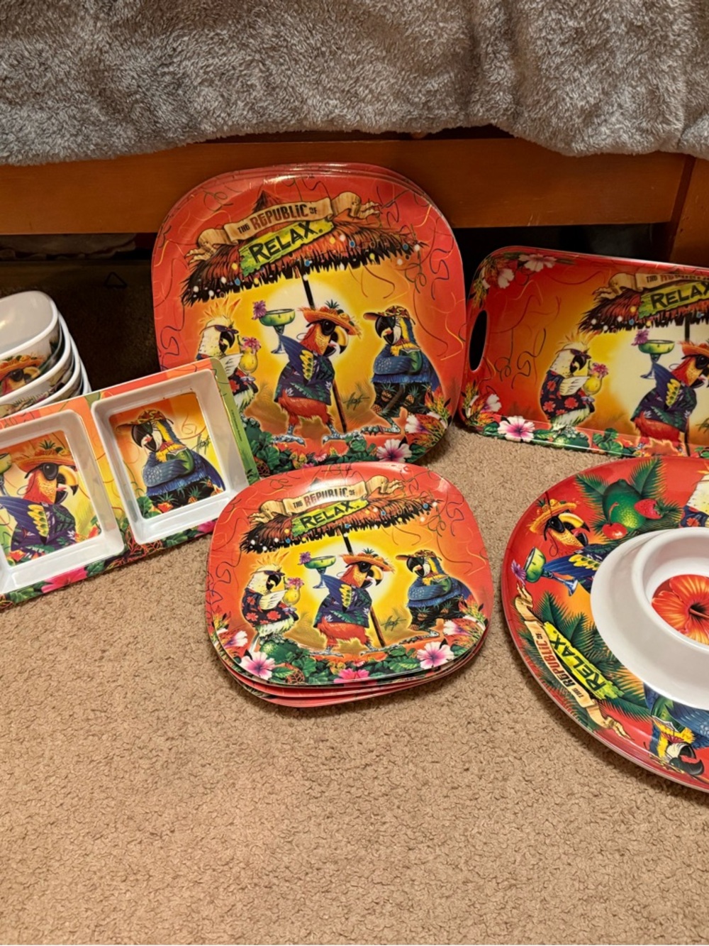 Party plates set